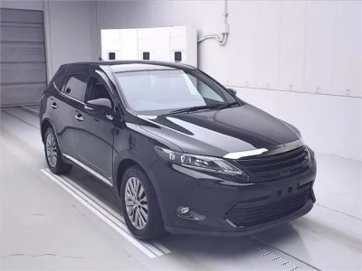 Toyota HARRIER  с аукциона в Японии