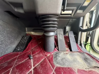 Mitsubishi SUPER GREAT  с аукциона в Японии