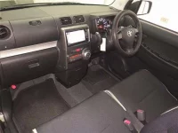 Toyota PIXIS SPACE лот № 70327 оценка 3.5  с аукциона в Японии 3