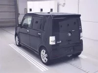 Toyota PIXIS SPACE лот № 70327 оценка 3.5  с аукциона в Японии 1