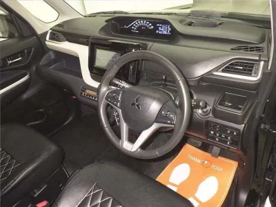 Mitsubishi DELICA D2  с аукциона в Японии