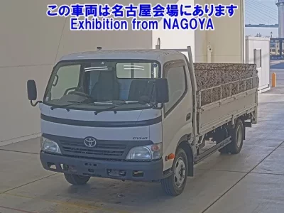 Toyota DYNA  с аукциона в Японии