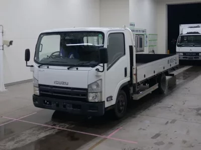 Isuzu ELF  с аукциона в Японии