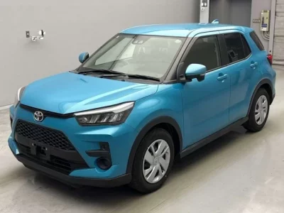 Toyota RAIZE  с аукциона в Японии