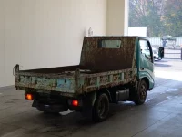 Toyota DYNA лот № 1338 оценка 3  с аукциона в Японии 1