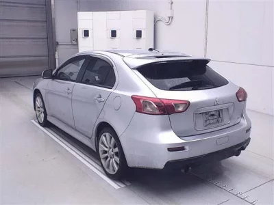 Mitsubishi GALANT FORTIS  с аукциона в Японии