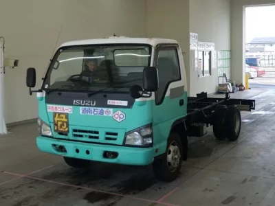 Isuzu ELF  с аукциона в Японии