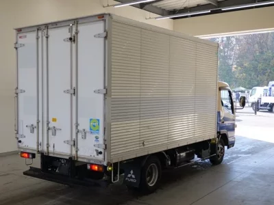 Mitsubishi CANTER  с аукциона в Японии
