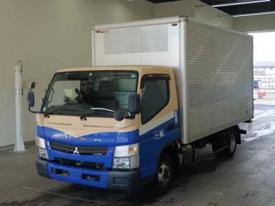 Mitsubishi CANTER  с аукциона в Японии
