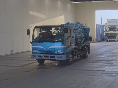 Isuzu FORWARD  с аукциона в Японии