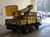 Mitsubishi CANTER лот № 1354 оценка R  с аукциона в Японии 1