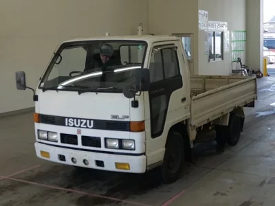 Isuzu ELF  с аукциона в Японии