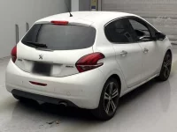 Peugeot 208 лот № 5020 оценка 3.5  с аукциона в Японии 1