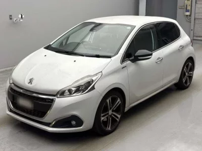 Peugeot 208  с аукциона в Японии