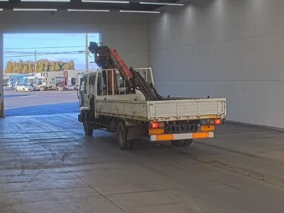 Isuzu FORWARD  с аукциона в Японии