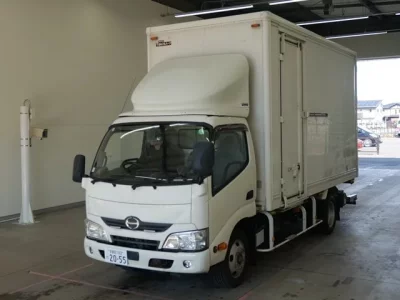 Hino DUTRO  с аукциона в Японии