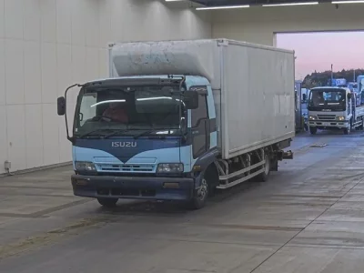 Isuzu FORWARD  с аукциона в Японии