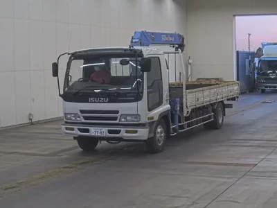 Isuzu FORWARD  с аукциона в Японии
