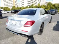 Mercedes-Benz AMG лот № 478 оценка 4  с аукциона в Японии 1