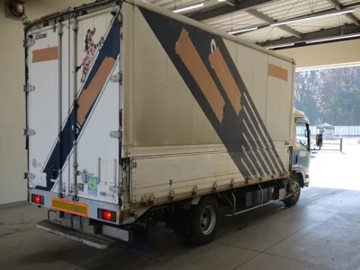 Isuzu ELF  с аукциона в Японии