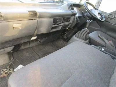 Isuzu ELF  с аукциона в Японии