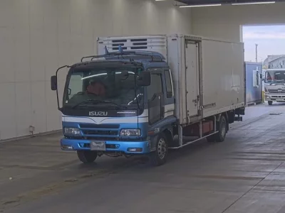 Isuzu FORWARD  с аукциона в Японии