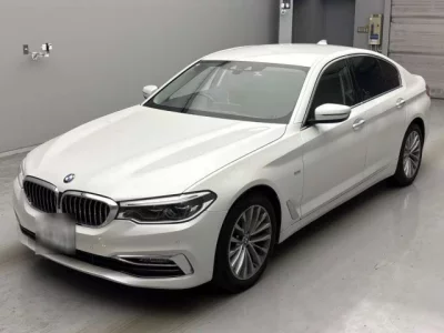 BMW 5-Series  с аукциона в Японии