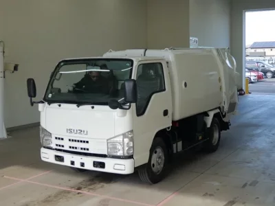 Isuzu ELF  с аукциона в Японии