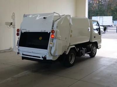 Isuzu ELF  с аукциона в Японии