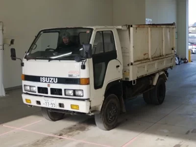 Isuzu ELF  с аукциона в Японии
