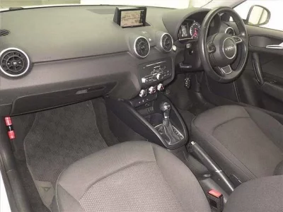 Audi A1  с аукциона в Японии