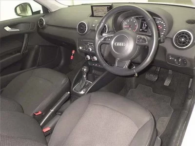 Audi A1  с аукциона в Японии