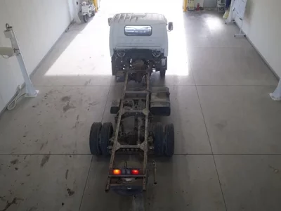 Isuzu ELF  с аукциона в Японии