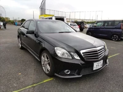 Mercedes-Benz E CLASS  с аукциона в Японии