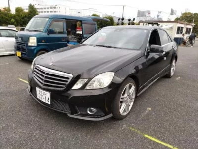 Mercedes-Benz E CLASS  с аукциона в Японии