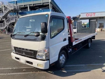 Mitsubishi CANTER  с аукциона в Японии