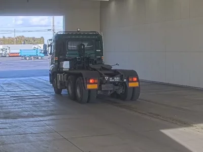 Nissan QUON  с аукциона в Японии