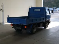 Mitsubishi CANTER лот № 1454 оценка R  с аукциона в Японии 1