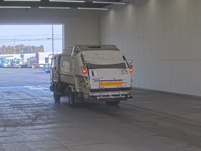 Isuzu FORWARD  с аукциона в Японии