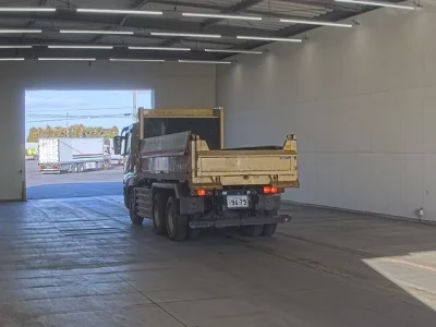 Mitsubishi SUPER GREAT  с аукциона в Японии