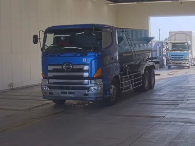 Hino TRUCK