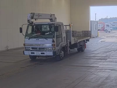 Isuzu FORWARD  с аукциона в Японии