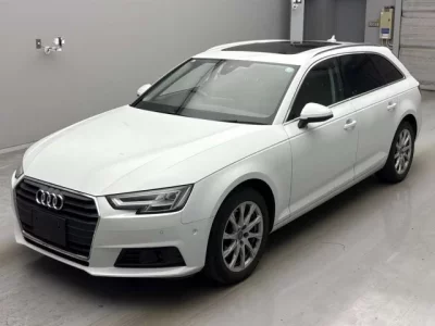 Audi A4  с аукциона в Японии