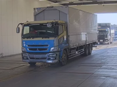 Mitsubishi SUPER GREAT  с аукциона в Японии