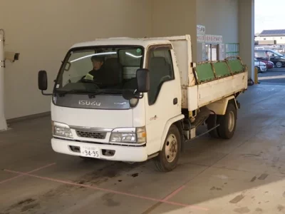 Isuzu ELF  с аукциона в Японии
