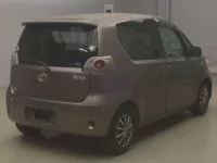 Toyota PORTE лот № 80518 оценка 2  с аукциона в Японии 1