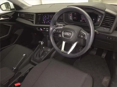 Audi A1  с аукциона в Японии