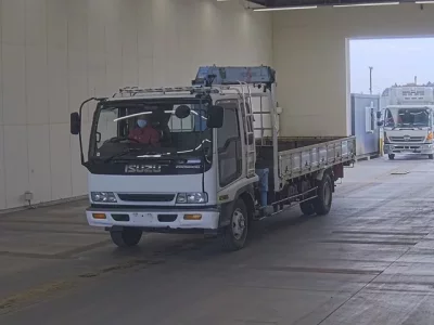 Isuzu FORWARD  с аукциона в Японии