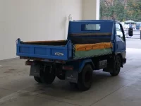 Mitsubishi CANTER лот № 1502 оценка R  с аукциона в Японии 1