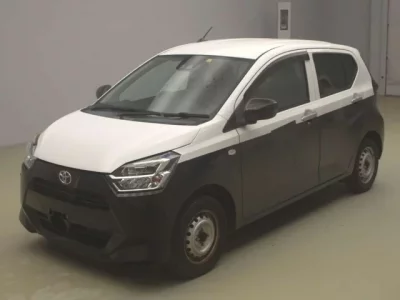 Toyota PIXIS EPOCH  с аукциона в Японии